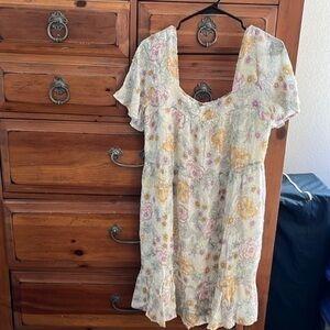 Lovestitch NWT Women’s Floral Square Neck Lined Babydoll Dress.